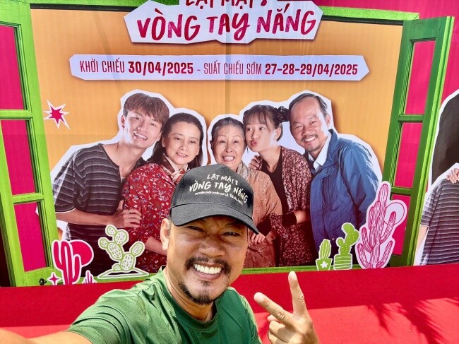 Sau những suất chiếu sớm, Lật Mặt 8 nhanh chóng trở thành tâm điểm bàn luận trên mạng xã hội.