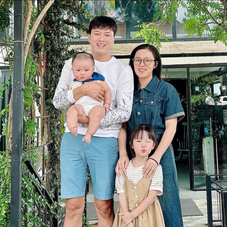 Gia đình hạnh phúc của Quách Ngọc Tuyên.