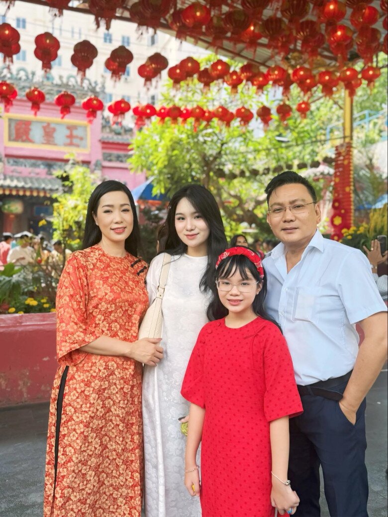 Trịnh Kim Chi có cuộc sống hạnh phúc bên ông xã doanh nhân.