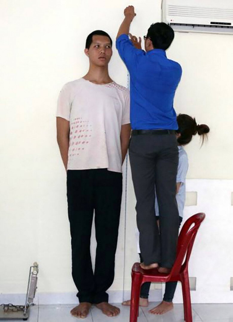 “Võ sĩ khổng lồ” từng trải qua nhiều khó khăn để theo đuổi đam mê.