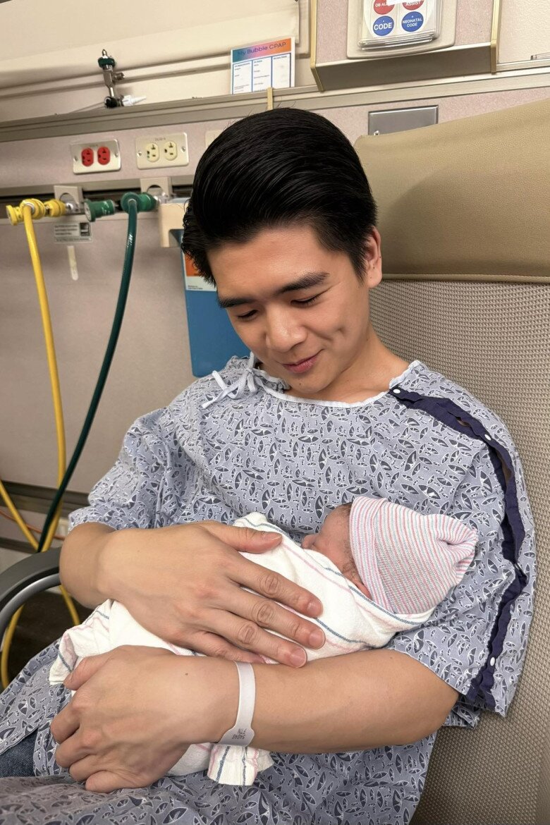 Doanh nhân Đỗ Quang Vinh đón con thứ 3 tại Mỹ.