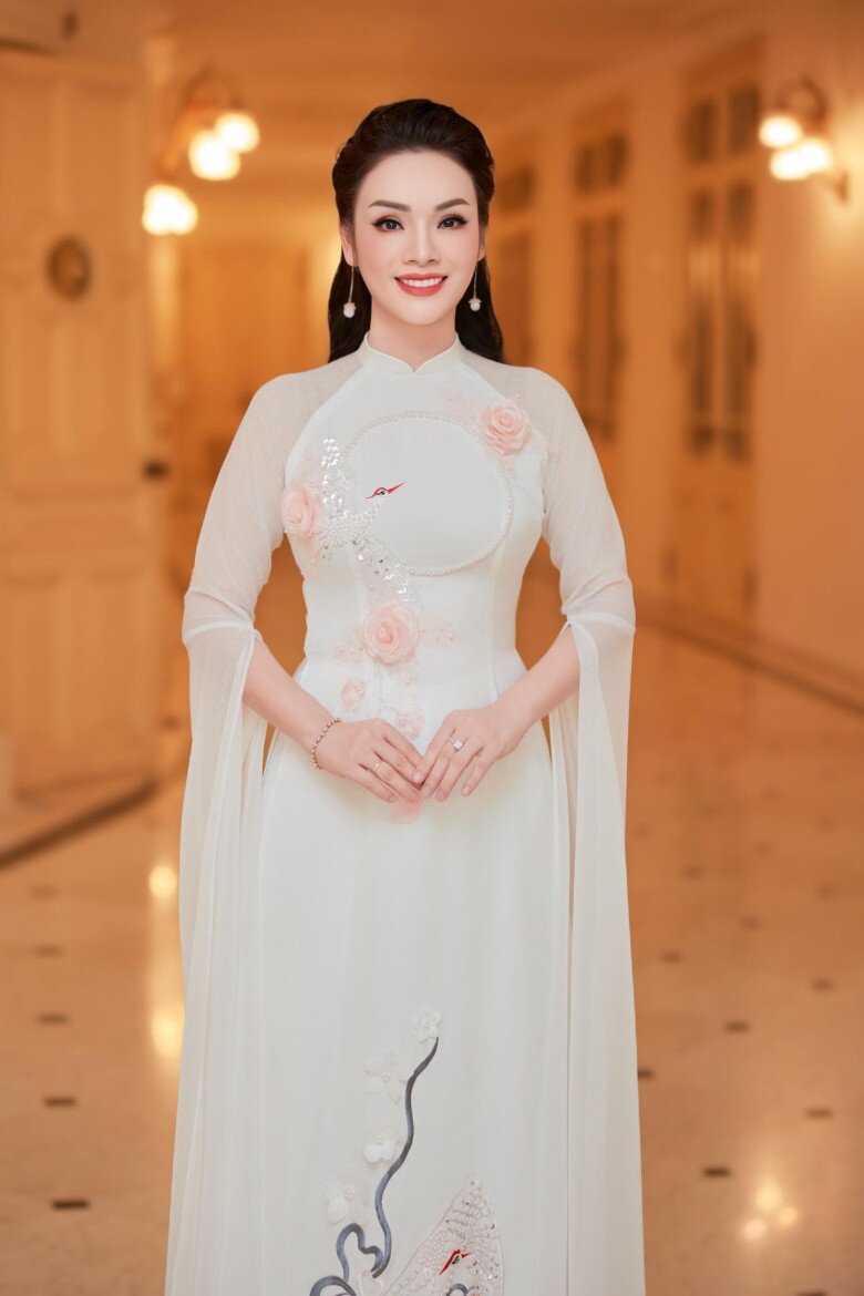 NSƯT Tân Nhàn cống hiến hết mình cho sự nghiệm giảng dạy.