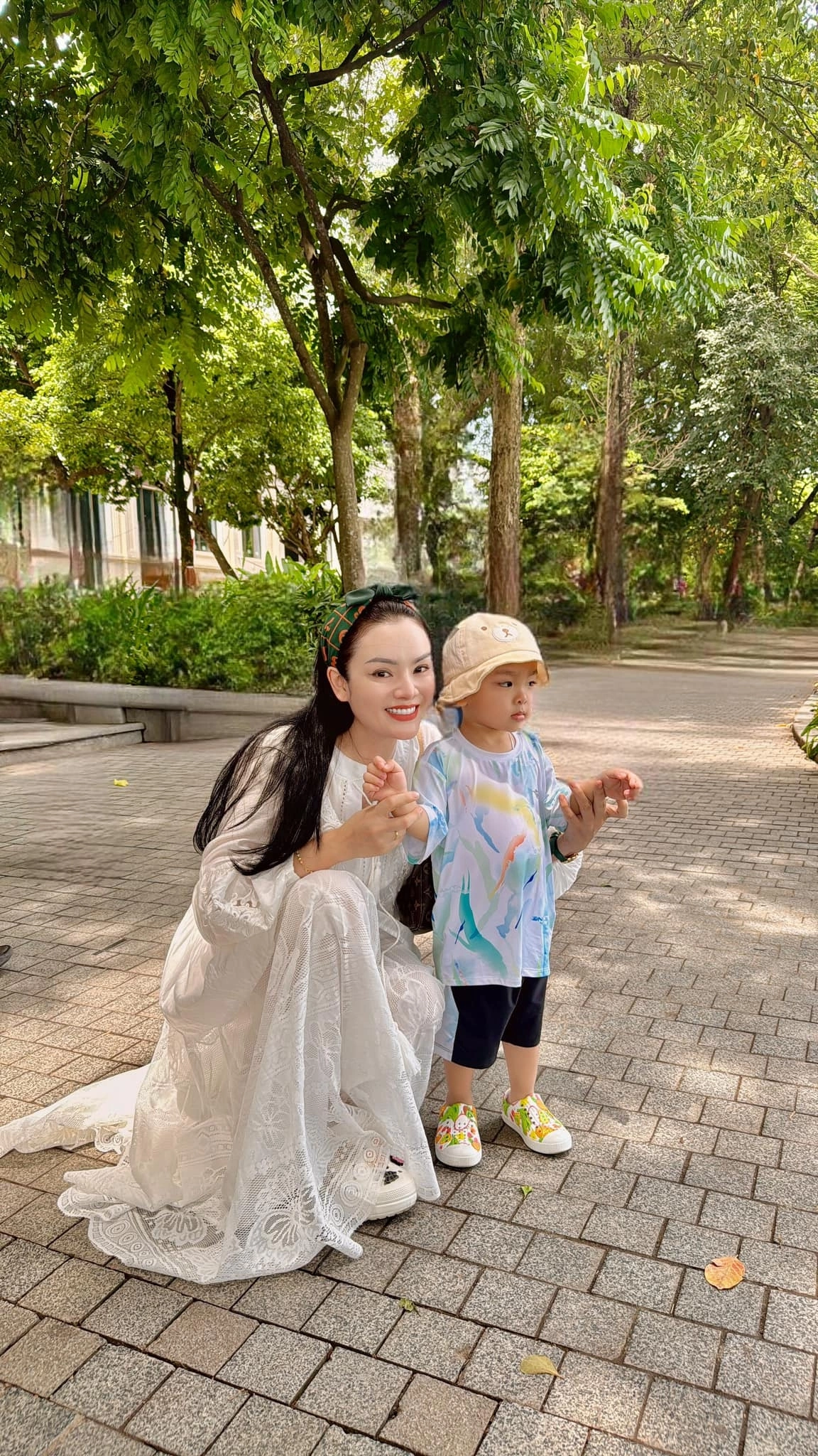 Con trai út của nữ Tiến sĩ - NSƯT trẻ nhất Việt Nam.