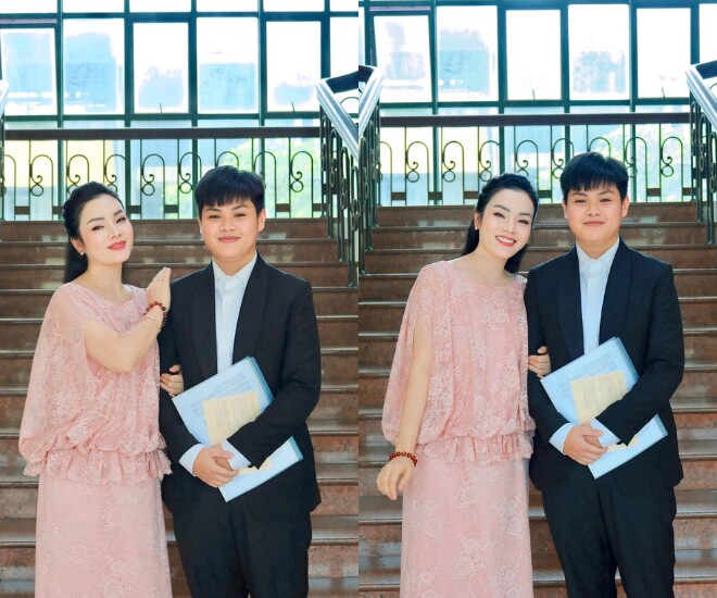 NSƯT - Tiến sĩ Tân Nhàn hạnh phúc khoe con trai nối nghiệp ca hát của mẹ.