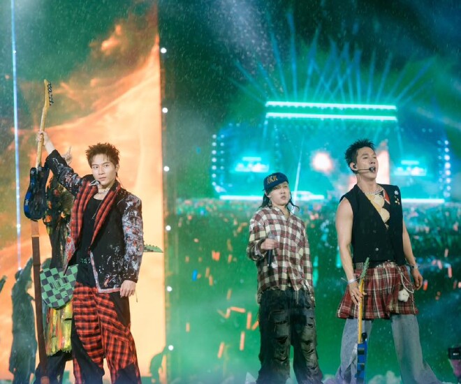 Dàn “anh trai say hi” dầm mưa trình diễn tại đến concert thứ 6.