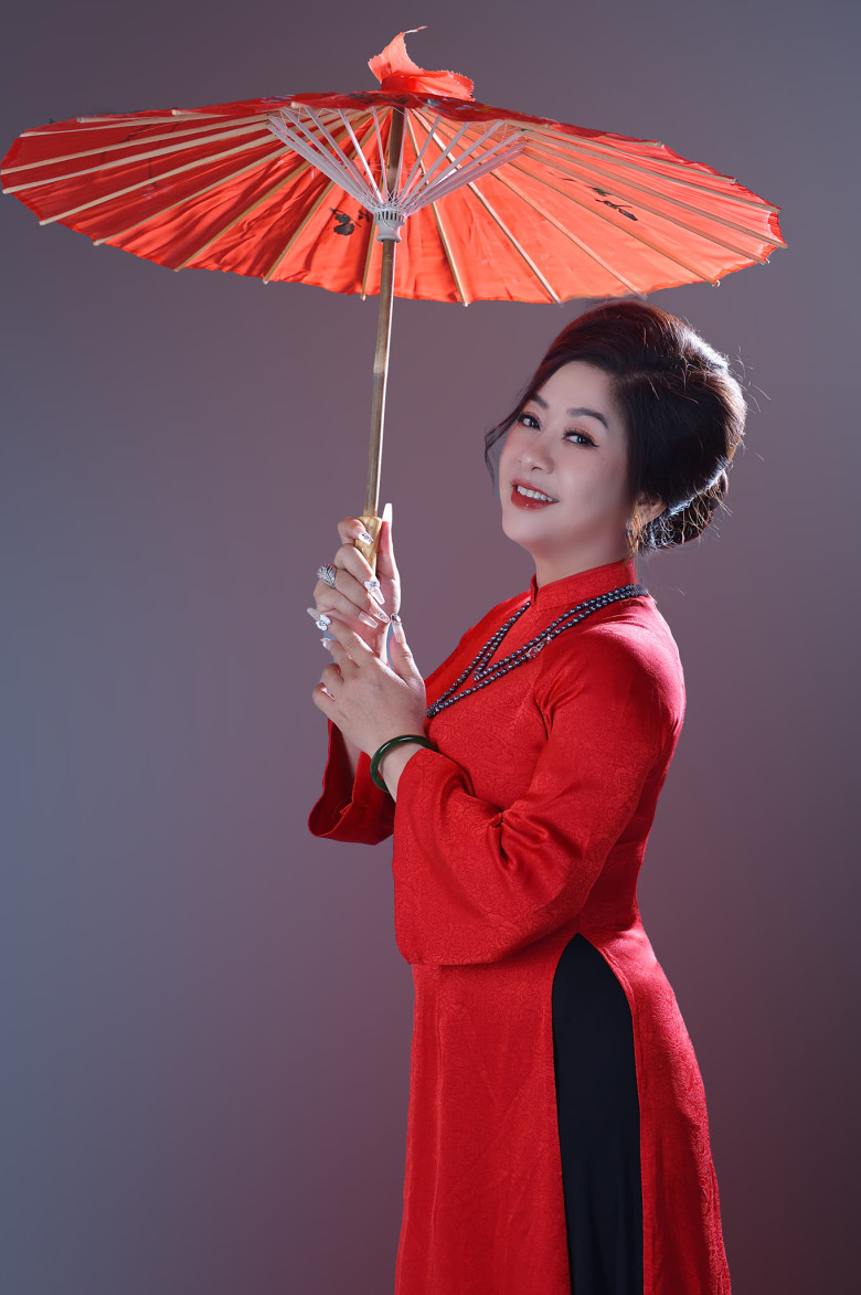 NSƯT Lam Tuyền xuất thân từ sân khấu cải lương, tham gia nhiều phim “ăn khách”.
