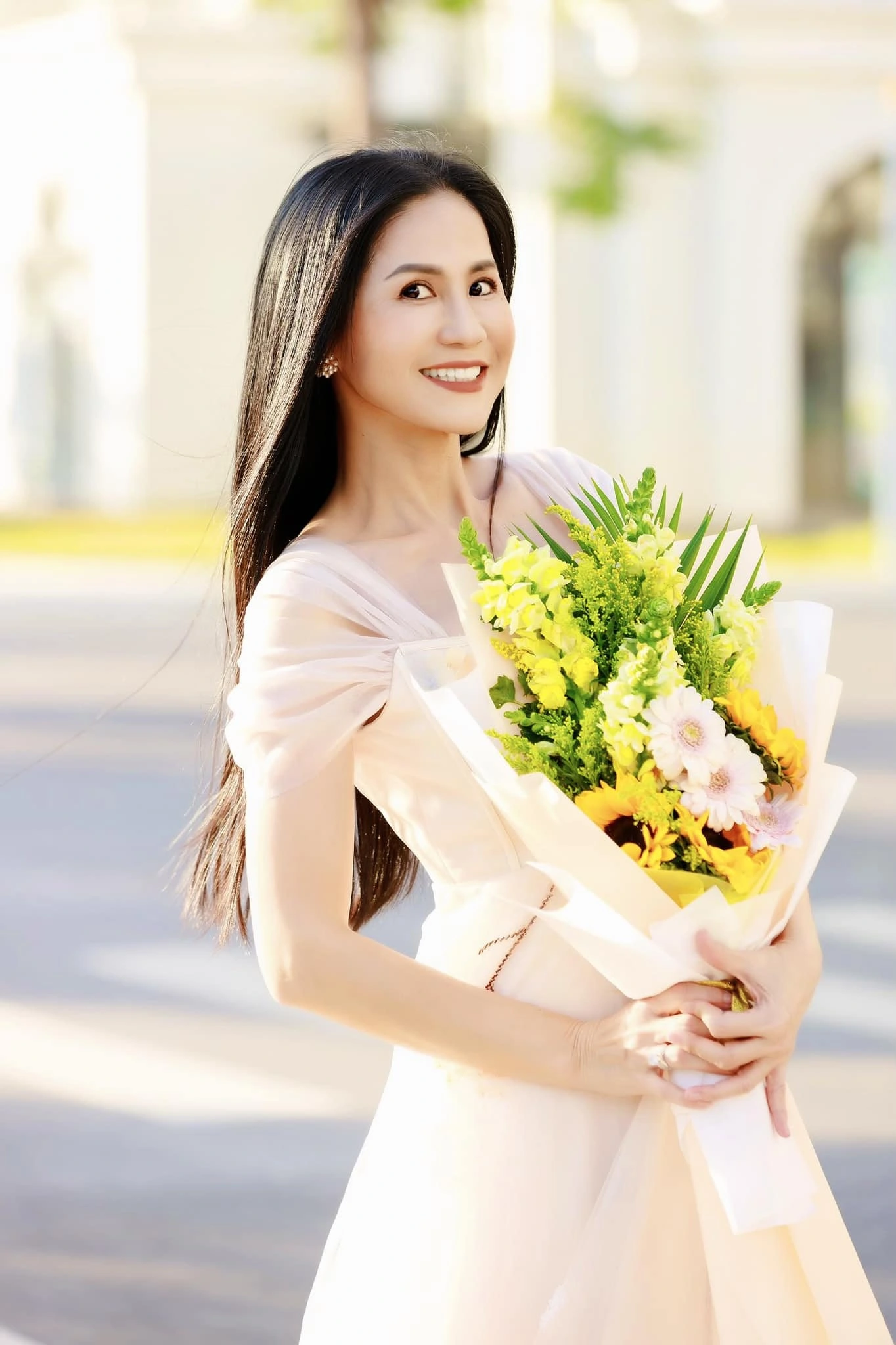 Đào Vân Anh hoạt động nghệ thuật nhiều năm, được công nhận tài năng diễn xuất.