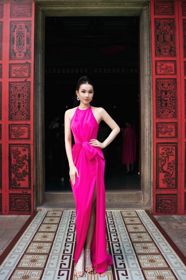 Thùy Lâm là nàng hậu đa tài của làng giải trí Việt.