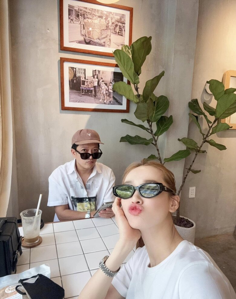 Trường Giang từng “tố” Nhã Phương quản lí chi tiêu rất nghiêm.