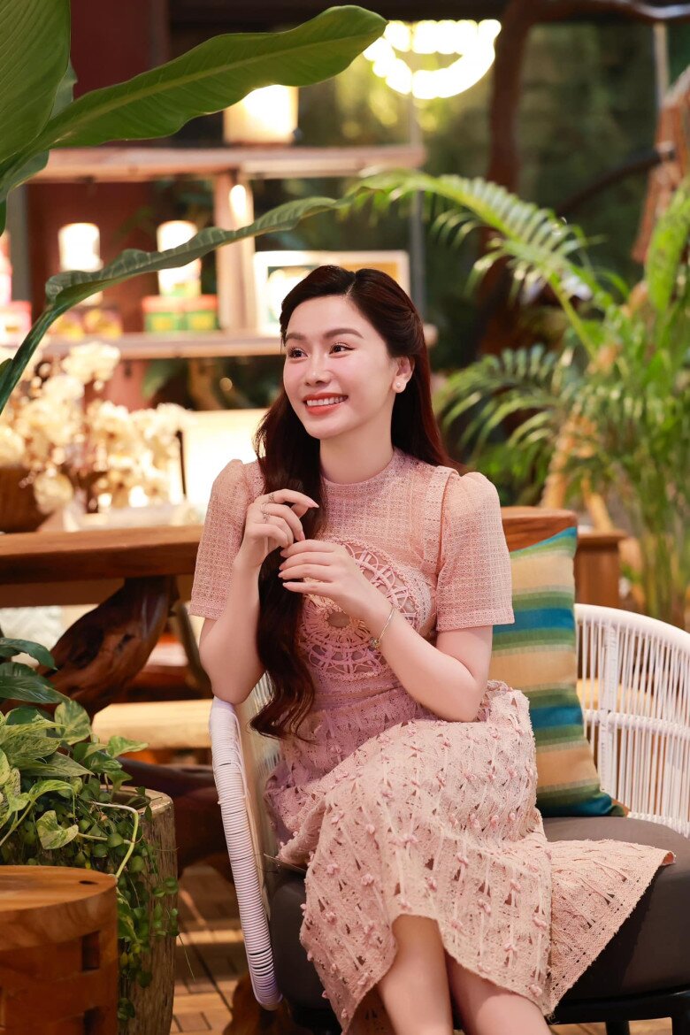 Nữ MC cho biết mình sẽ không ăn món lòng se điếu nữa.