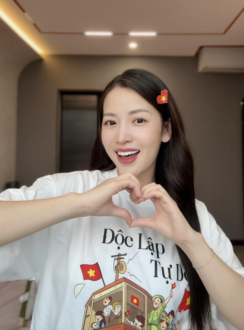 Puka chưa quay lại hoạt động nghệ thuật, cố gắng chăm sóc cho con thật tươm tất.