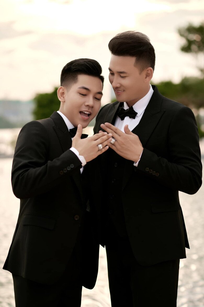 Chuyện tình đồng giới của Thanh Đoàn và Hà Trí Quang nhận được nhiều sự quan tâm từ khán giả.
