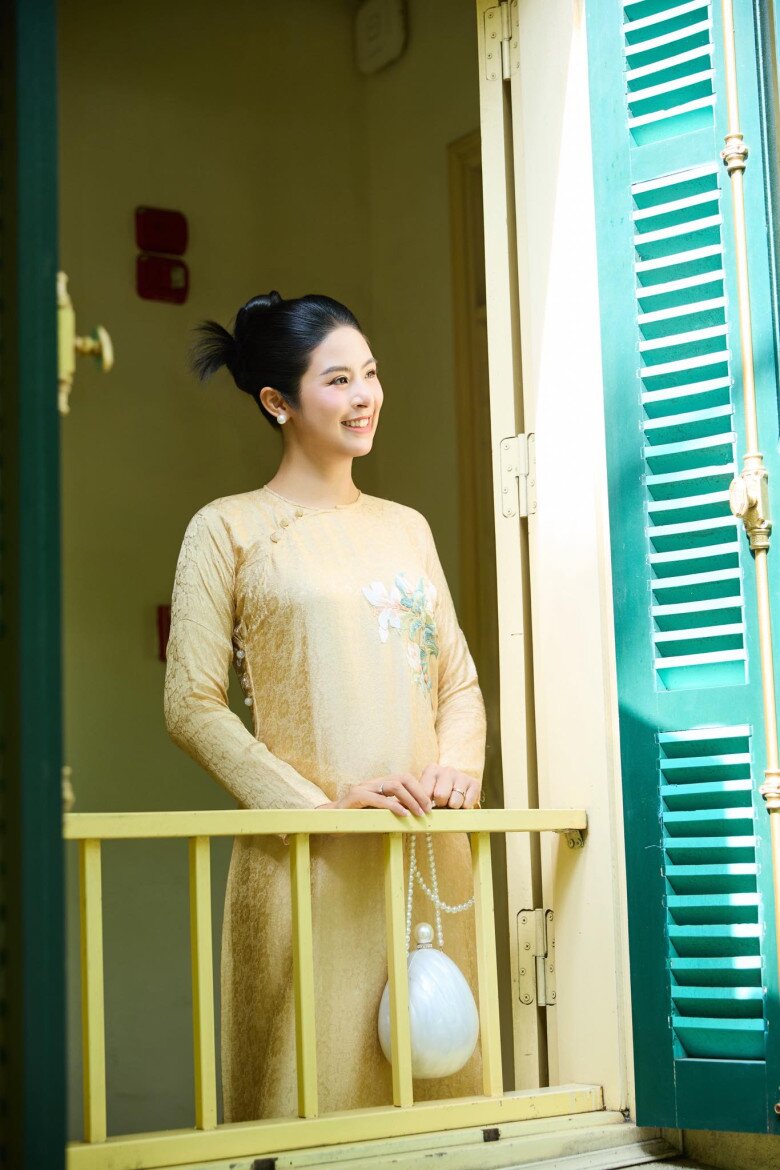 Hoa hậu Ngọc Hân tận hưởng quá trình bầu bí.