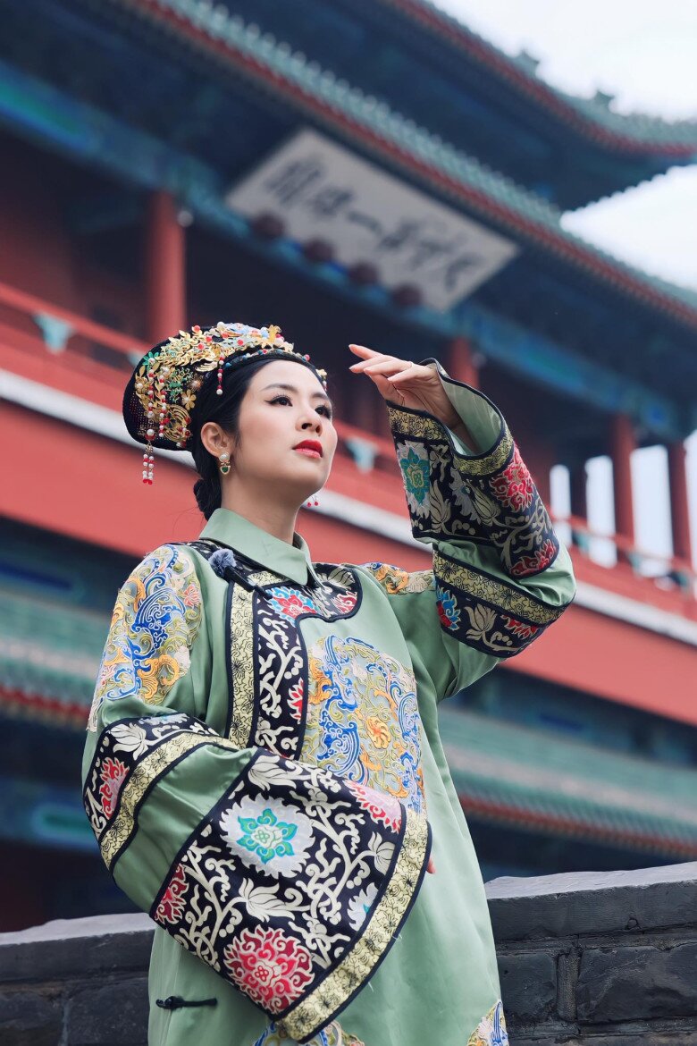 Nàng hậu thực hiện ước mơ du lịch Trung Quốc trước khi “nằm ổ”.