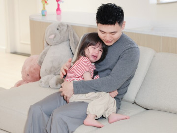 Mẹ vắng nhà Ba là siêu nhân tập 10: Bé Pam gặp khủng hoảng tuổi lên 3, khóc dữ dội khi xa mẹ Salim