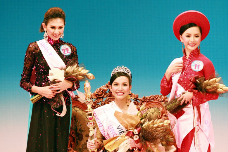 Thùy Lâm đăng quang ngôi vị Hoa hậu vào năm 2008.