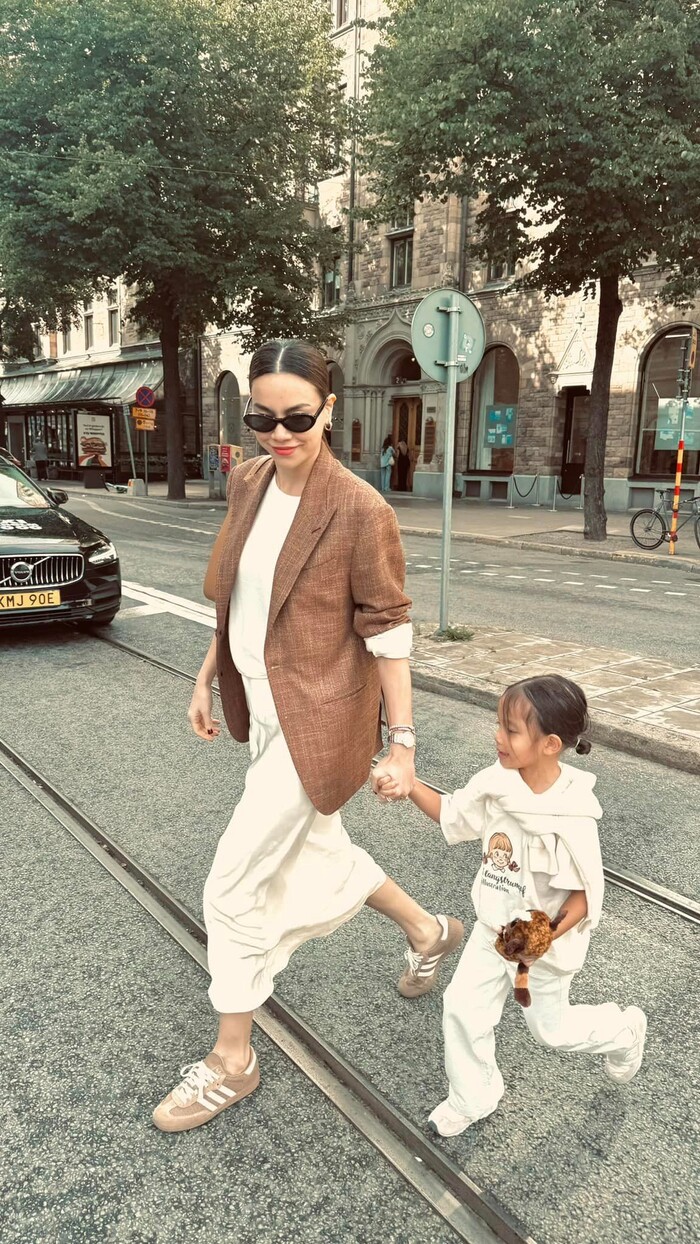Hồ Ngọc Hà gọi ái nữ là bạn thân.