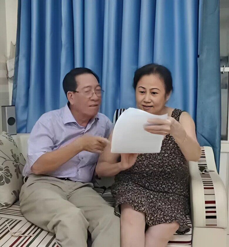 Bố mẹ Tuấn Khôi ngạc nhiên khi lên chức ông bà nội.