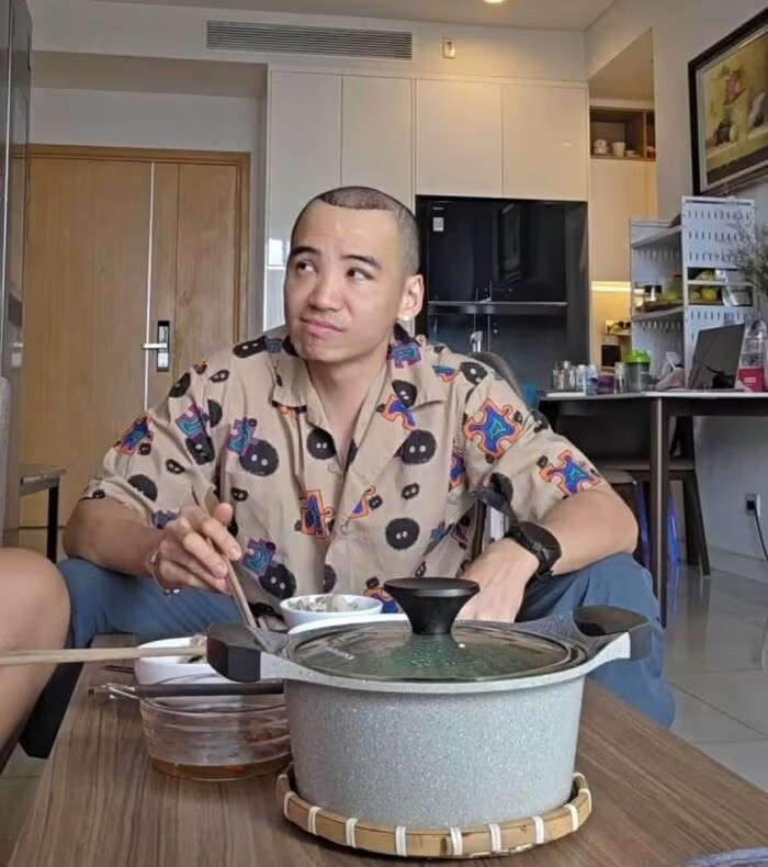 HHen Niê giải thích rằng chồng bị sưng phù vì tác dụng của thuốc tê.