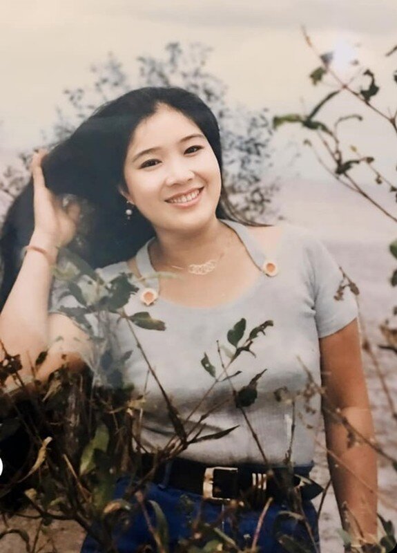 Mẹ ruột của Lê Phương thời trẻ cũng là một mỹ nhân.