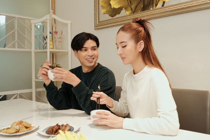 Hồ Quang Hiếu được vợ chăm lo chu đáo nên tăng cân chóng mặt.