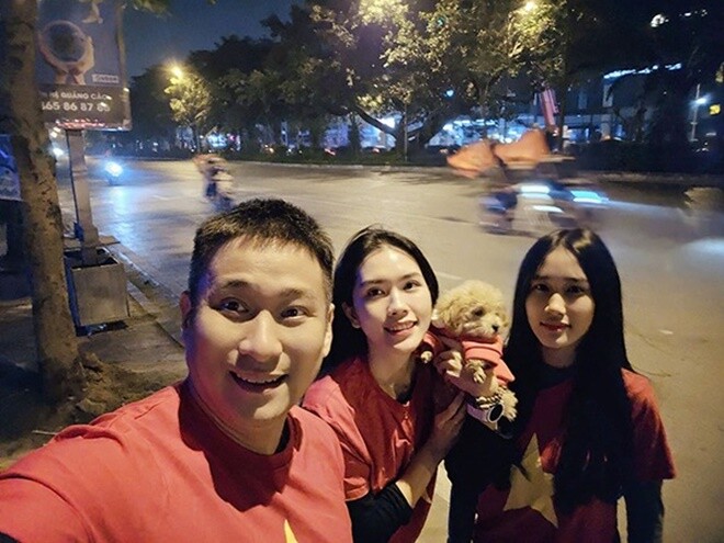 Vợ chồng nam diễn viên có 1 cô con gái xinh đẹp.