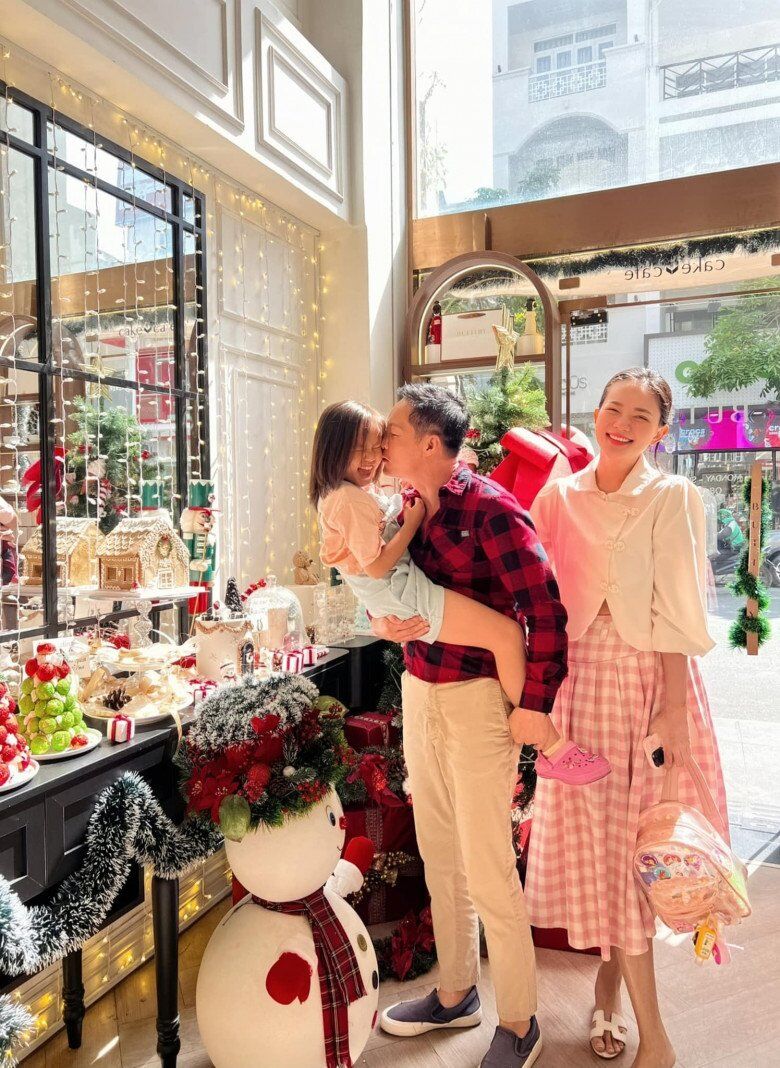 Cặp đôi có 1 con gái chung tên Bồ Câu.