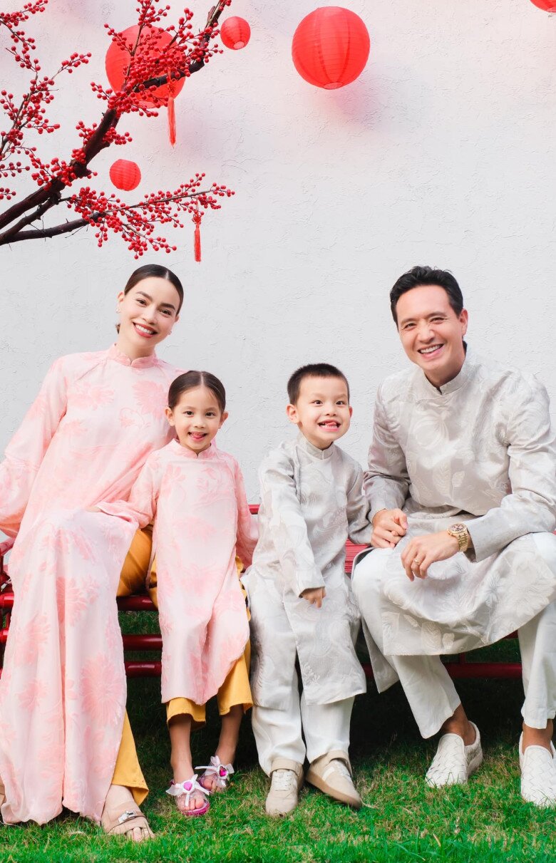Hồ Ngọc Hà và Kim Lý thường đưa cặp sinh đôi cùng tham gia sự kiện, đi du lịch nhiều nơi. 