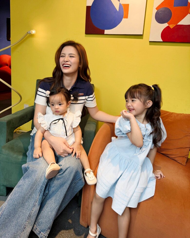 Sao Việt 24h: Jennifer Phạm nhiều lần thuyết phục con trai riêng với Quang Dũng về Việt Nam nhưng đều thất bại - 9