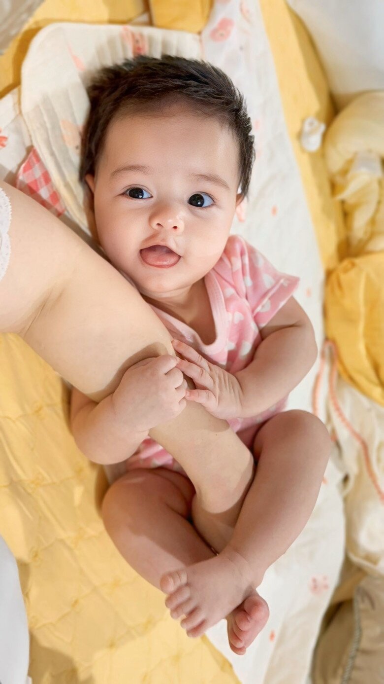 Nhật Kim Anh tiết lộ con gái Julia có được nhờ phương pháp IVF.
