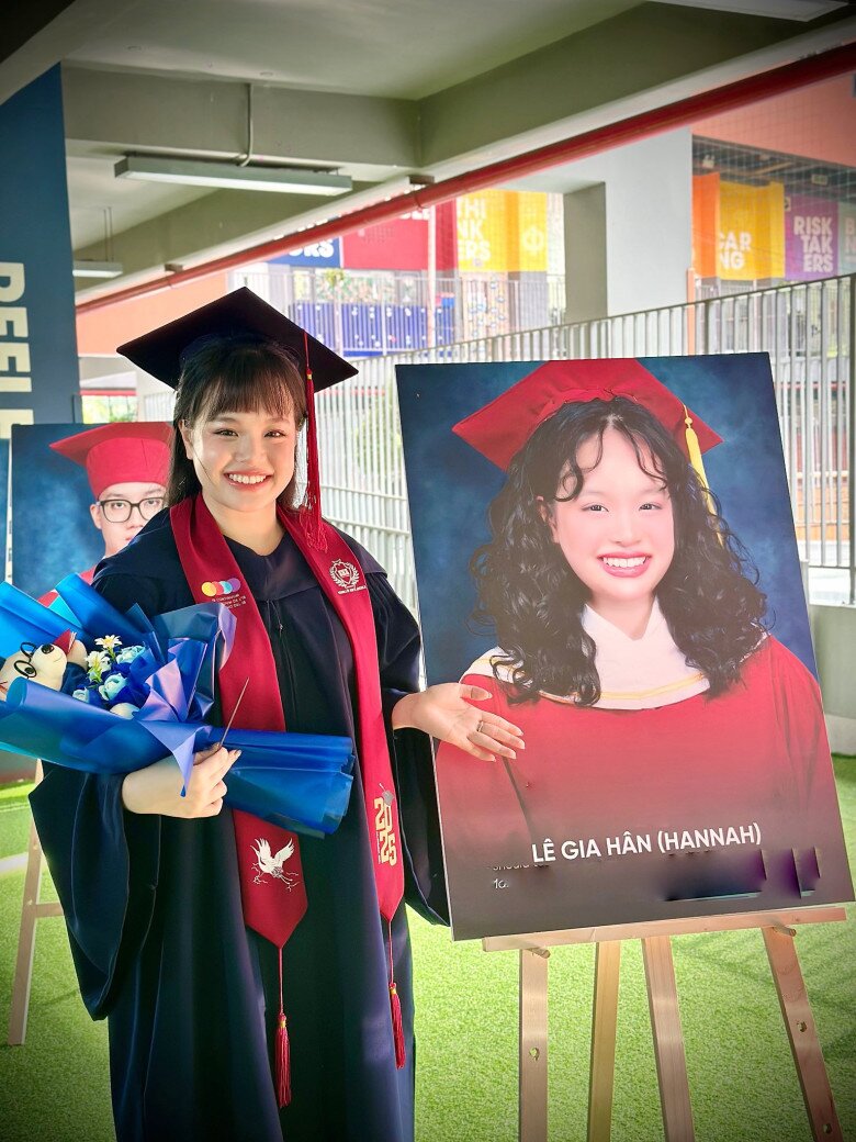 Sao Việt 24h: Phan Hiển amp;#34;than thởamp;#34; vì Khánh Thi đòi hỏi quá nhiều, mức lương amp;#34;đầu 4amp;#34; lo cho cả gia đình - 11