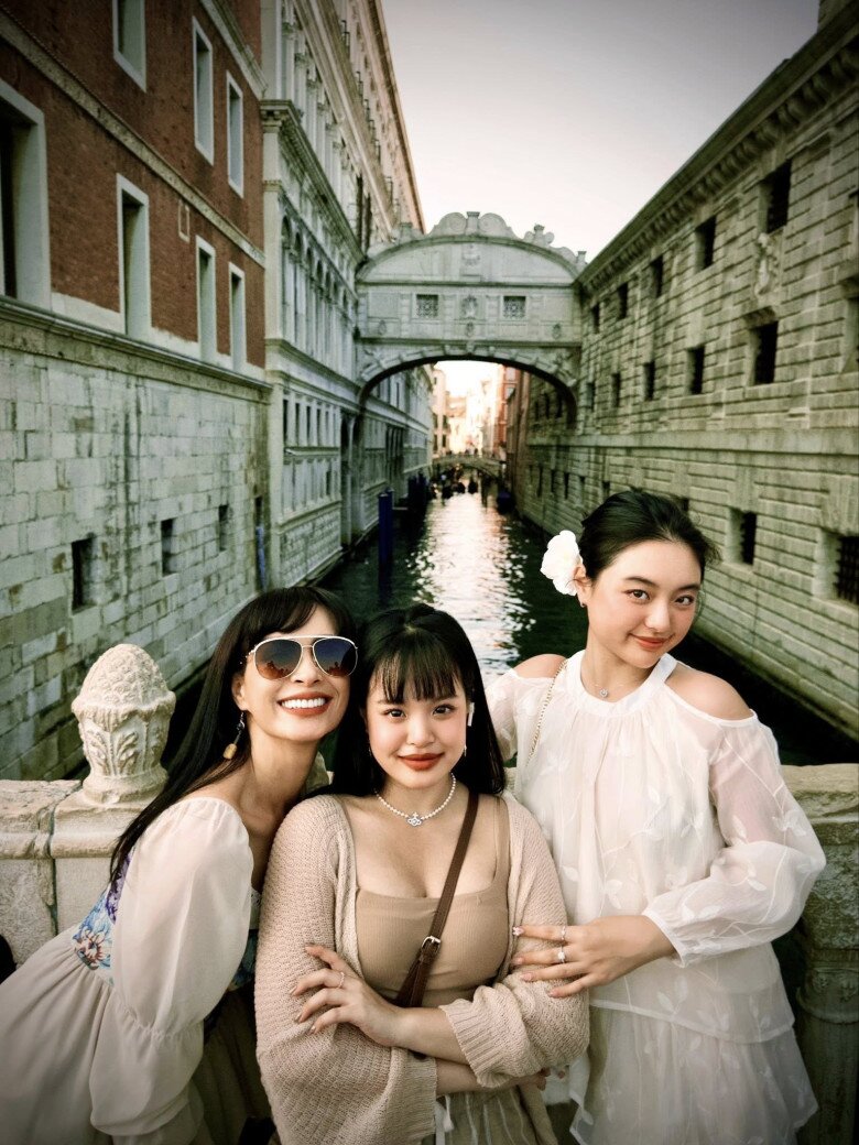 Sao Việt 24h: Phan Hiển thông báo con trai 10 tuổi đã mặc vừa quần áo mình, quý tử chuẩn amp;#34;phiên bản nâng cấpamp;#34; của bố - 12