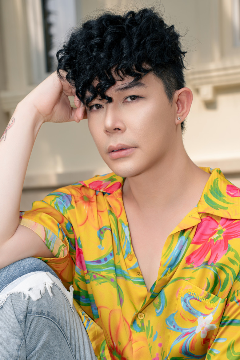 Nathan Lee hiện tạm rời showbiz sau nhiều biến cố.