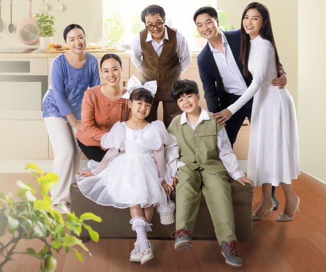 Cầu Vồng Ở Phía Chân Trời mang đến câu chuyện gần gũi, thú vị về cuộc sống của những gia đình đơn thân trong xã hội hiện đại.