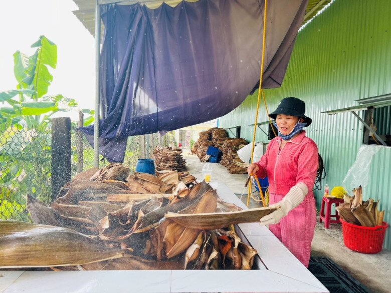 Giữa lòng Quảng Ngãi có khu chợ chỉ bán thứ tưởng là amp;#34;rácamp;#34;, nay được xuất khẩu ra nước ngoài - 2