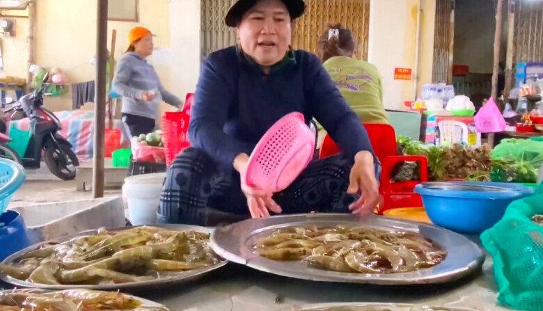 Mách bạn khu chợ ít người biết ở Phú Yên nhưng bán hải sản cực nhiều và siêu rẻ, đảm bảo đến là amp;#34;chết mêamp;#34; - 7