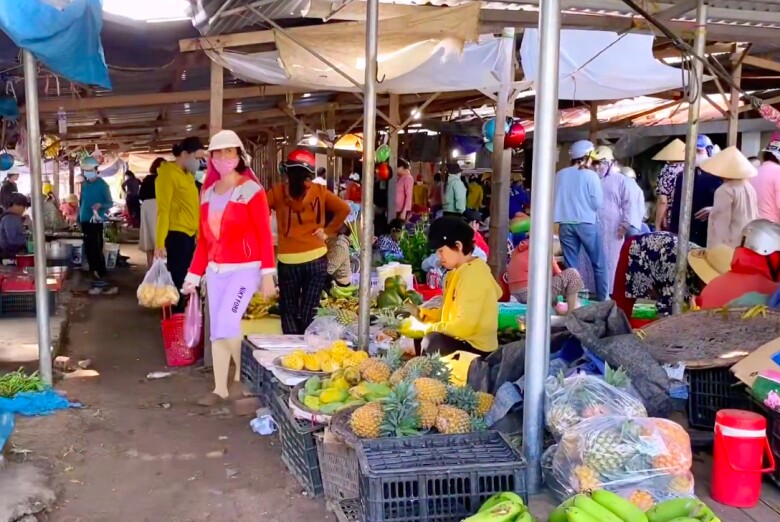 Mách bạn khu chợ ít người biết ở Phú Yên nhưng bán hải sản cực nhiều và siêu rẻ, đảm bảo đến là amp;#34;chết mêamp;#34; - 2