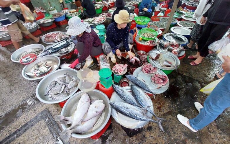Mách bạn khu chợ ít người biết ở Phú Yên nhưng bán hải sản cực nhiều và siêu rẻ, đảm bảo đến là amp;#34;chết mêamp;#34; - 4