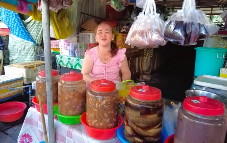 Ngôi chợ đi qua 2 thế kỷ ở Sóc Trăng: Đặc sản gì cũng có, trở thành niềm tự hào của người dân địa phương - 6