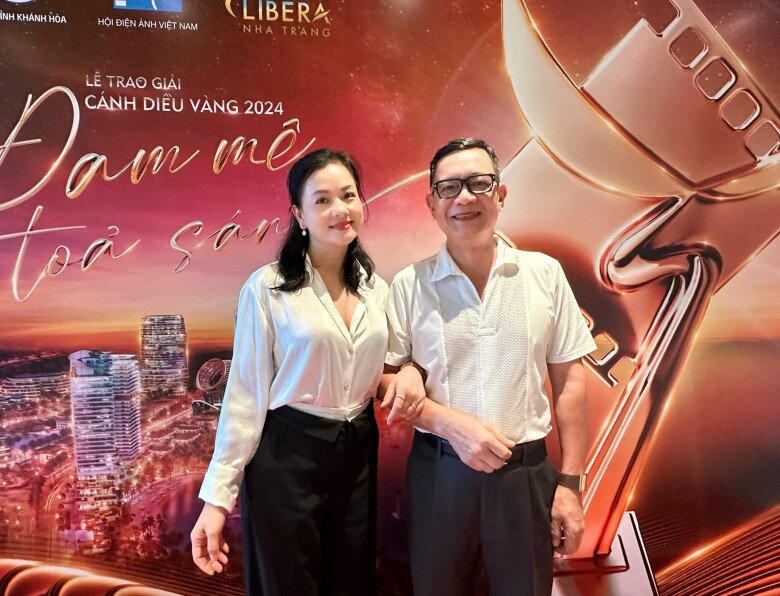 NSND Thu Quế cùng NSƯT Phạm Cường trong lần hiếm hoi xuất hiện trước truyền thông tại họp báo công bố giải Cánh Diều Vàng 2024.