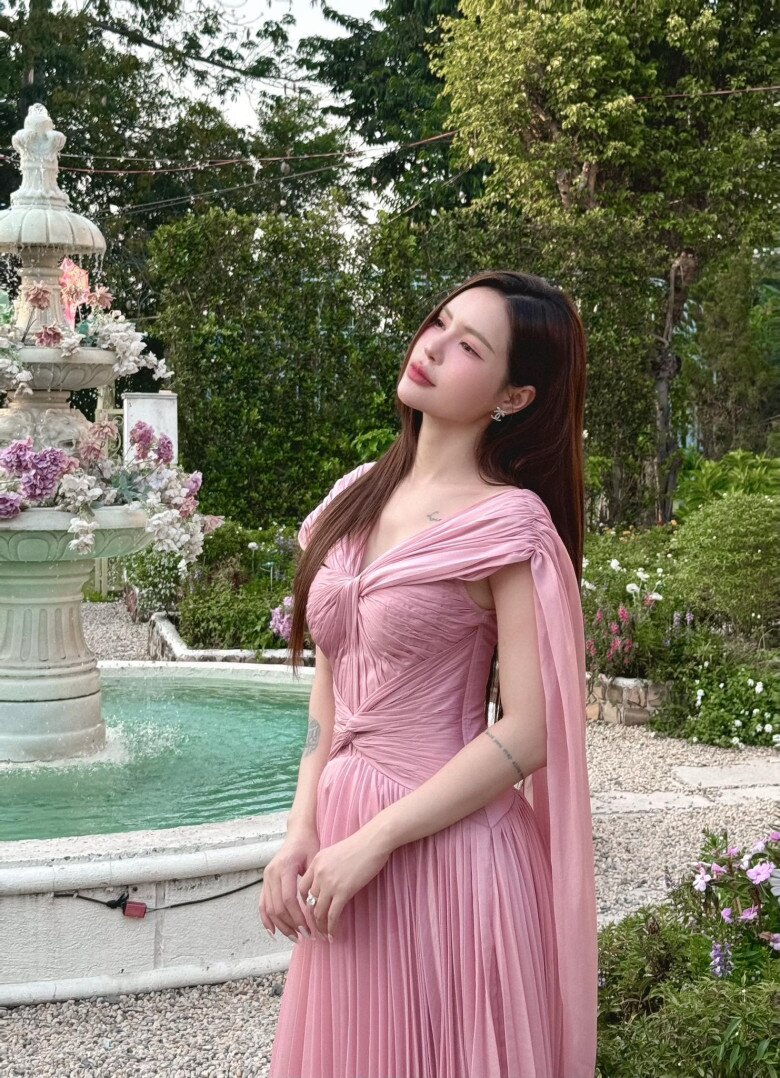 Bạn thân Ninh Dương Lan Ngọc đòi bầu lần 3 với chồng kém 9 tuổi, sang tận Bắc Cực săn em bé khiến amp;#34;hồng hài nhiamp;#34; sợ hãi đòi triệt sản - 12