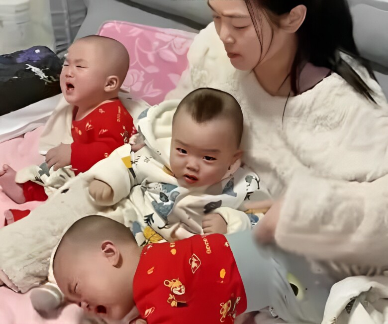 Người phụ nữ sinh 3 con được bố chồng chăm sóc tận tình mỗi ngày.