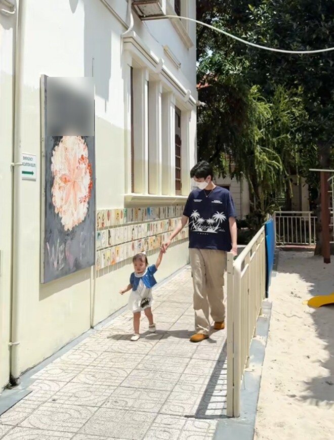 Bố Hải Dương chi 120 triệu mua đồ hiệu cho con nhập năm học mới, bé gái đeo túi LV nổi nhất trường - 4