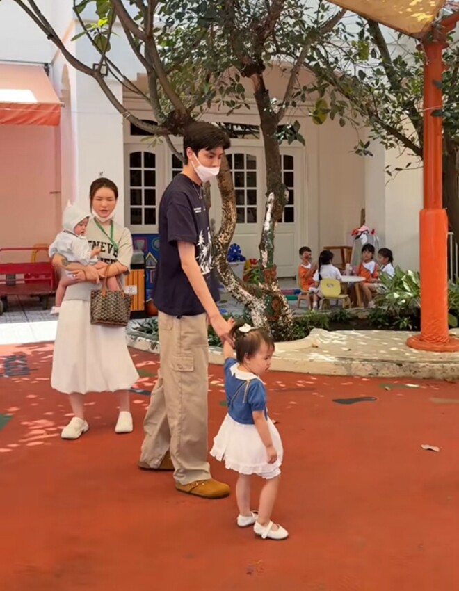 Bố Hải Dương chi 120 triệu mua đồ hiệu cho con nhập năm học mới, bé gái đeo túi LV nổi nhất trường - 2