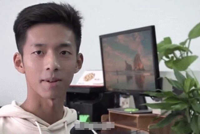Bố của Xuân Thu Chiến Quốc không lường trước được việc con trai sẽ gặp nhiều khó khăn trong cuộc sống chỉ vì cái tên đặc biệt.
