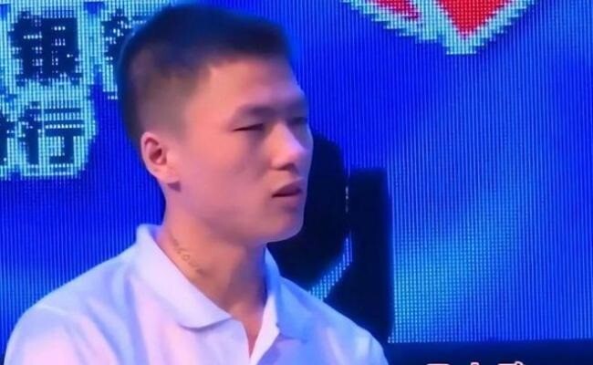 Cậu bé bị bắt cóc được tìm thấy sau 17 năm, bố mẹ nuôi trao thừa kế nghìn tỷ, quyết định của đứa trẻ khiến bố mẹ ruột nghẹn ngào - 6