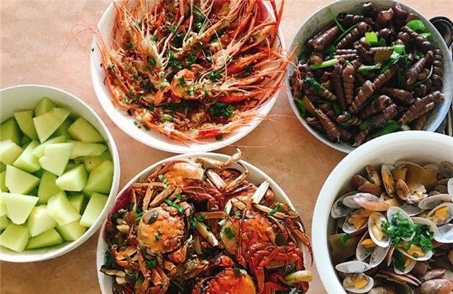 Cháu vượt 150 cây số về quê nghỉ lễ, bà nội đãi mâm cua, bề bề, mực..., tôi không nói một lời đưa con đi - 2