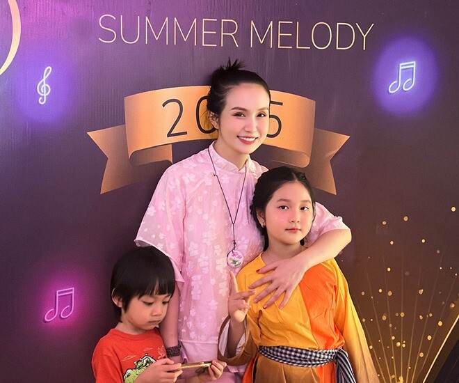 Cuối năm học, Hotmom Hương Baby vợ Tuấn Hưng khoe con gái đạt học sinh giỏi xuất sắc, thông minh giống bố - 1