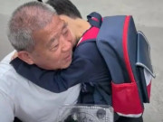 Cuộc sống bỉm sữa của cặp vợ chồng từng sinh thêm con ở tuổi U70