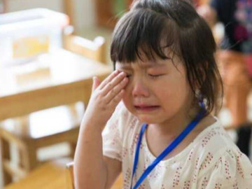 Bố họ Bao đặt tên cho con gái độc nhất vô nhị, đứa trẻ gặp tình huống xấu hổ khi đi học